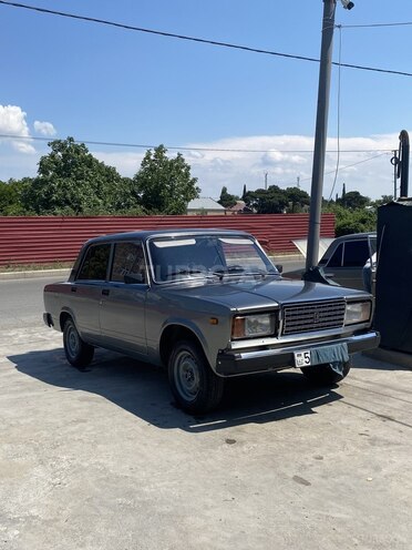 LADA (VAZ) 2107-2