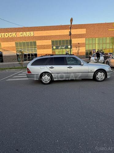 Mercedes C 200-4