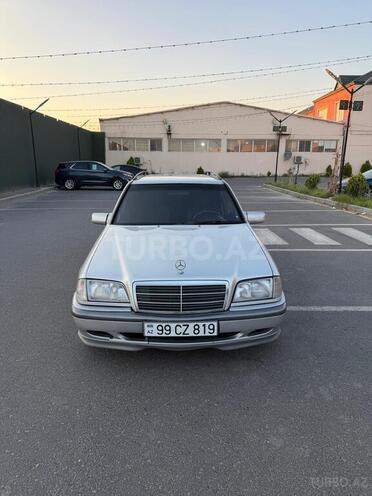 Mercedes C 200-1