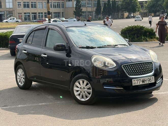 Nissan March-3