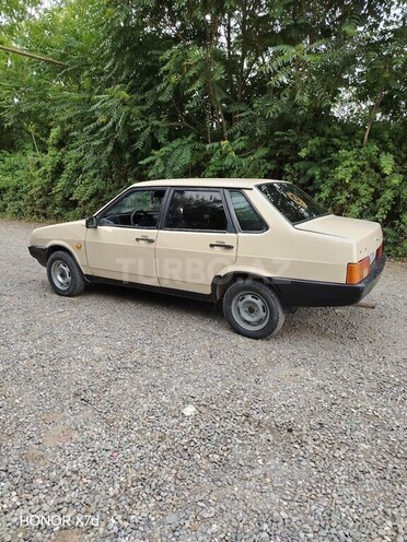 LADA (VAZ) 21099-4
