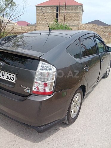 Toyota Prius-6