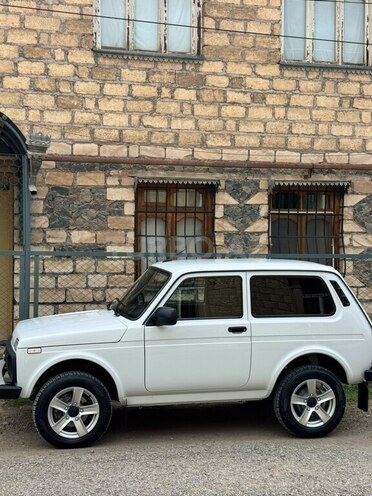 LADA (VAZ) Niva-5