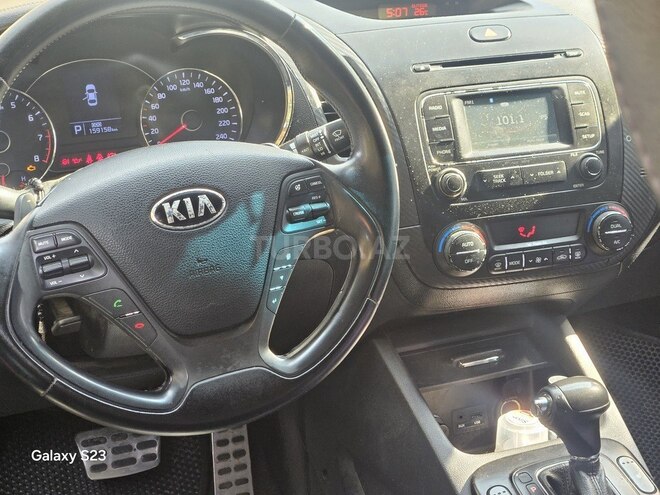 Kia Cerato-10