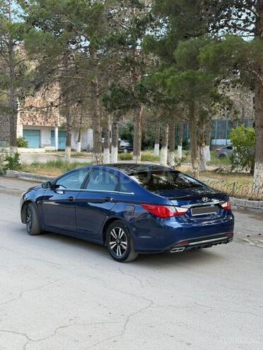 Hyundai Sonata-3