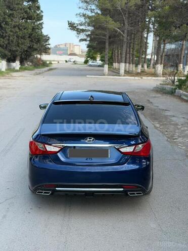 Hyundai Sonata-4