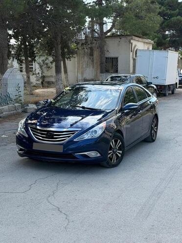 Hyundai Sonata-2