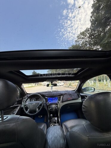 Hyundai Sonata-10