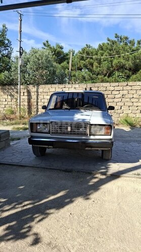 LADA (VAZ) 2107-1