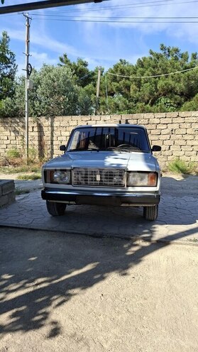 LADA (VAZ) 2107-2