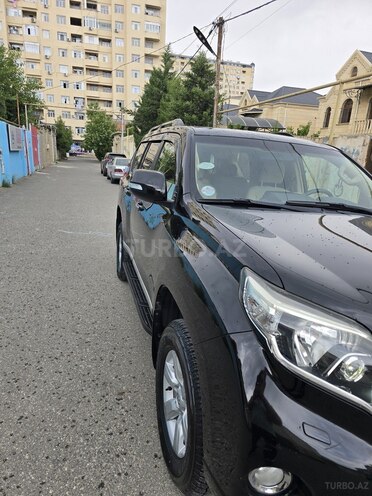Toyota Land Cruiser Prado-10