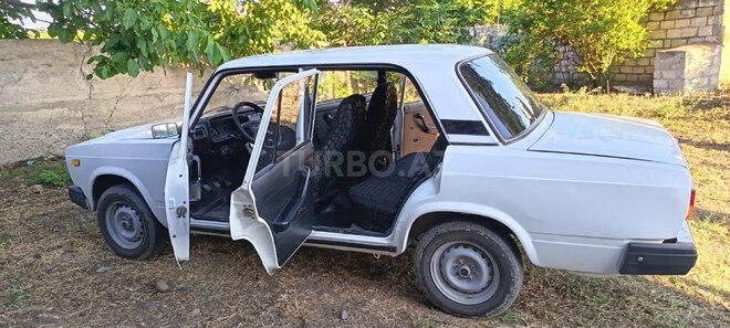LADA (VAZ) 2107-10