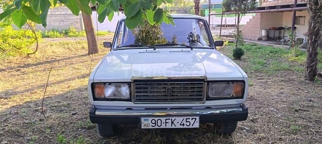 LADA (VAZ) 2107-4