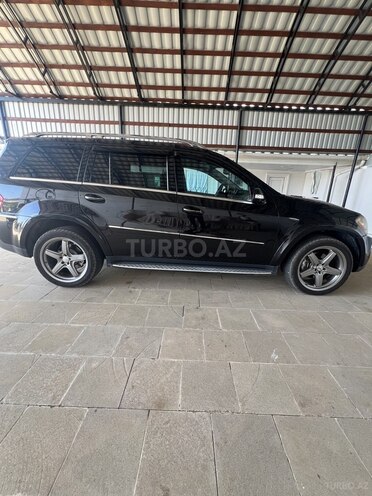 Mercedes GL 550 4MATIC-5