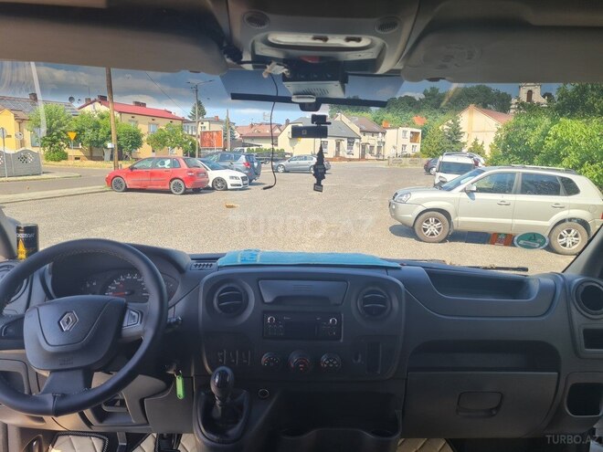 Renault Master-3