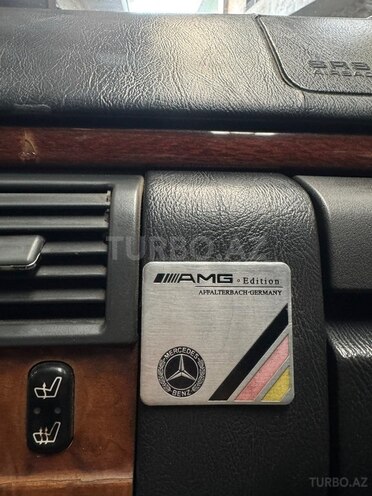 Mercedes E 240-12
