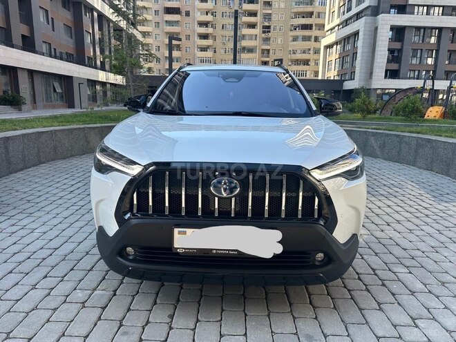 Toyota Corolla Cross-1