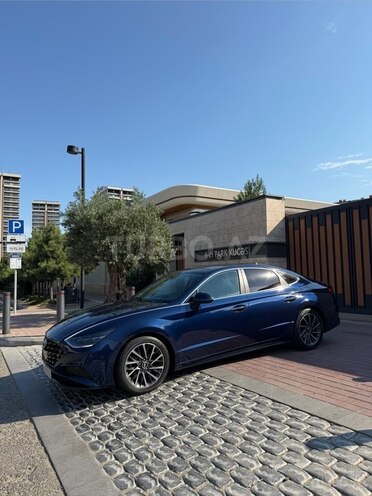 Hyundai Sonata-2