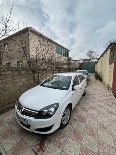 Opel Astra-10