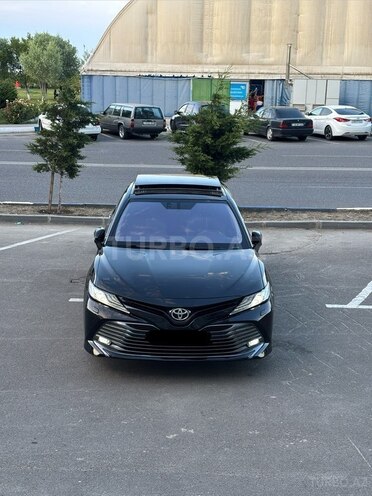 Toyota Camry-5