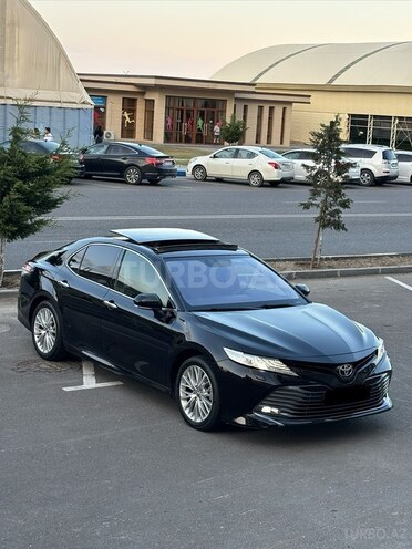 Toyota Camry-1