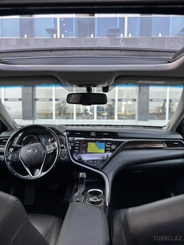 Toyota Camry-12