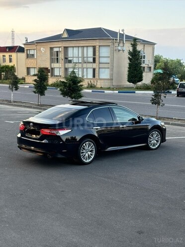 Toyota Camry-7