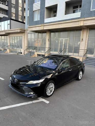 Toyota Camry-6