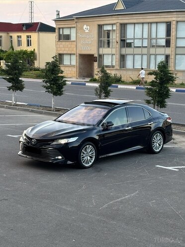 Toyota Camry-3