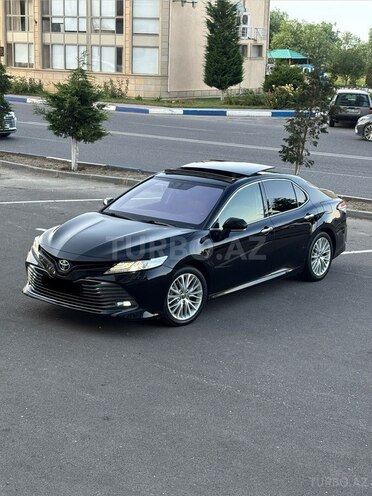Toyota Camry-11