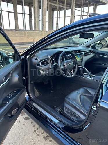 Toyota Camry-16