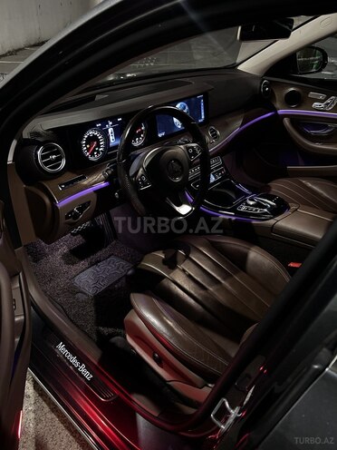 Mercedes E 220 d-10