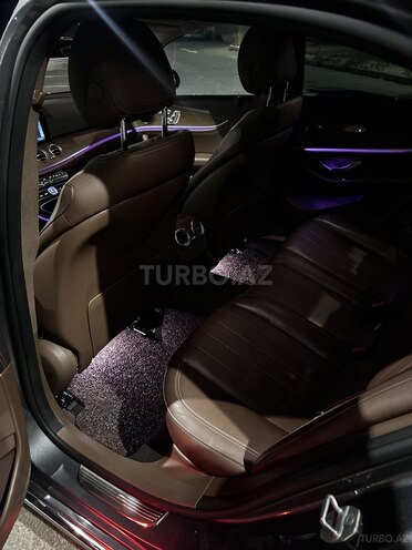 Mercedes E 220 d-14