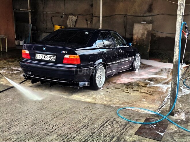 BMW 325-6