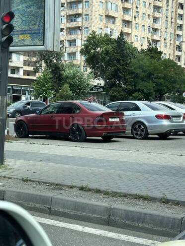 BMW 325-4