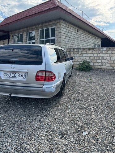 Mercedes E 200-7