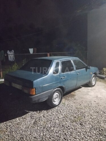 LADA (VAZ) 21099-4