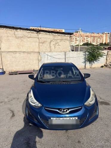 Hyundai Elantra-4