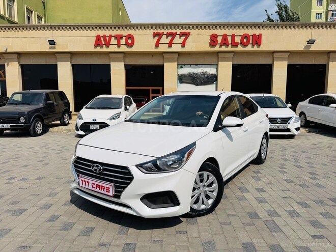 Hyundai Accent-1