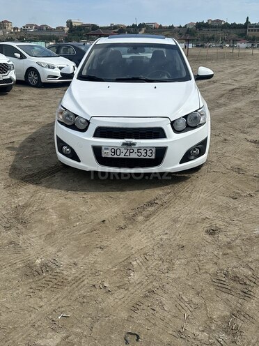 Chevrolet Aveo-8
