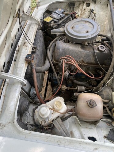 LADA (VAZ) 2106-7