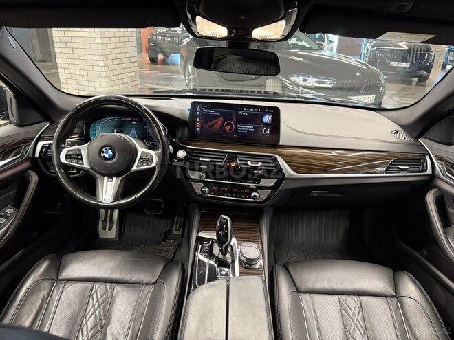 BMW 523d-12