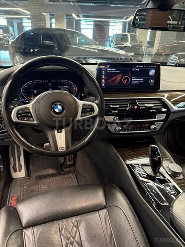 BMW 523d-10