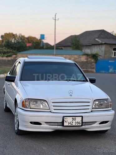 Mercedes C 230-1