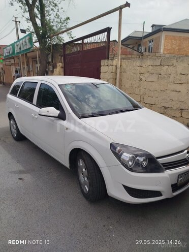 Opel Astra-13