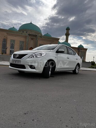 Nissan Sunny-3