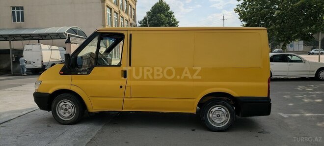 Ford Transit-7