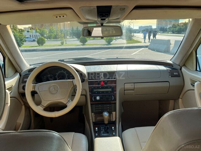 Mercedes C 230-7
