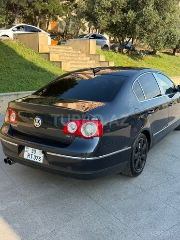 Volkswagen Passat-8