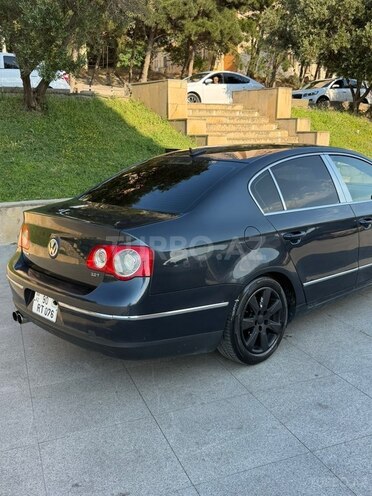 Volkswagen Passat-5